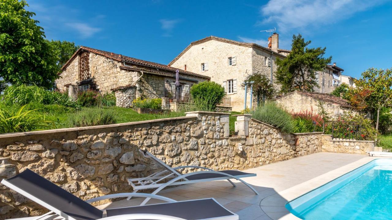 La Maison De Yuka Plieux Exterior photo